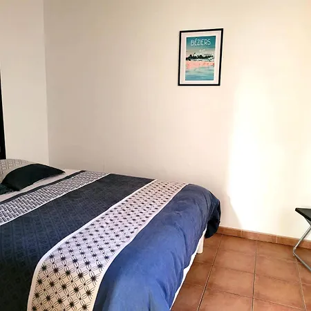 Situation Parfaite, Calme Et Spacieux, Wifi Fibre Et Netflix Безье