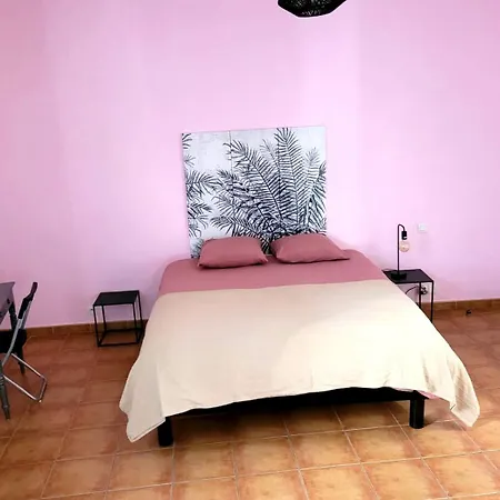 Situation Parfaite, Calme Et Spacieux, Wifi Fibre Et Netflix بزييه